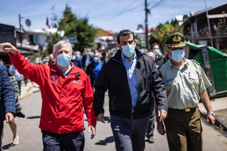 Gobierno decreta estado de catástrofe comunal en Castro tras mega incendio