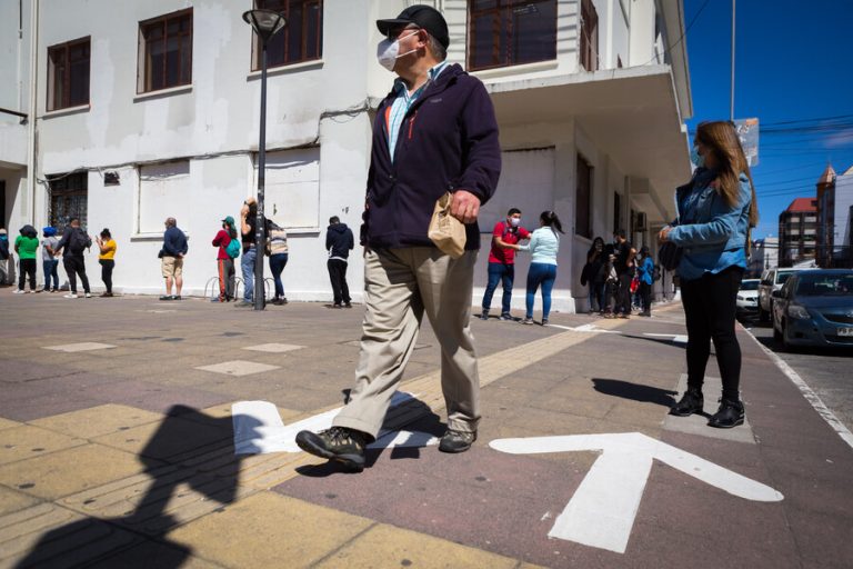 23 comunas avanzaron: Revisa los cambios de este sábado en el Plan Paso a Paso