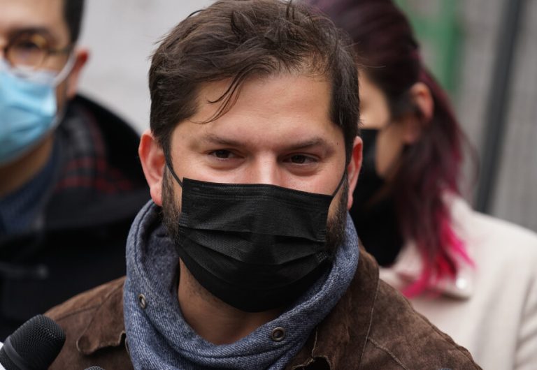 Red de Salud UC Christus aclara que test de drogas de Gabriel Boric se realizó a domicilio