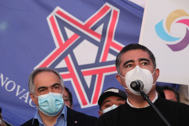 Desbordes dispara contra el comando de Boric: 