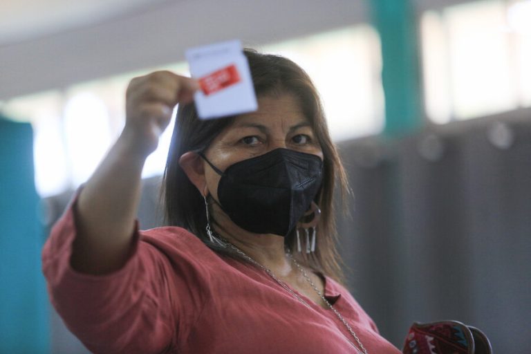 Elisa Loncon tras votar en segunda vuelta: “Es fundamental tener el respaldo de quien sea electo presidente”