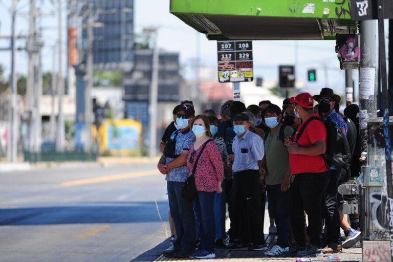 Se suman Valparaíso y Viña del Mar: Municipios habilitan buses de acercamiento ante falta de transporte público