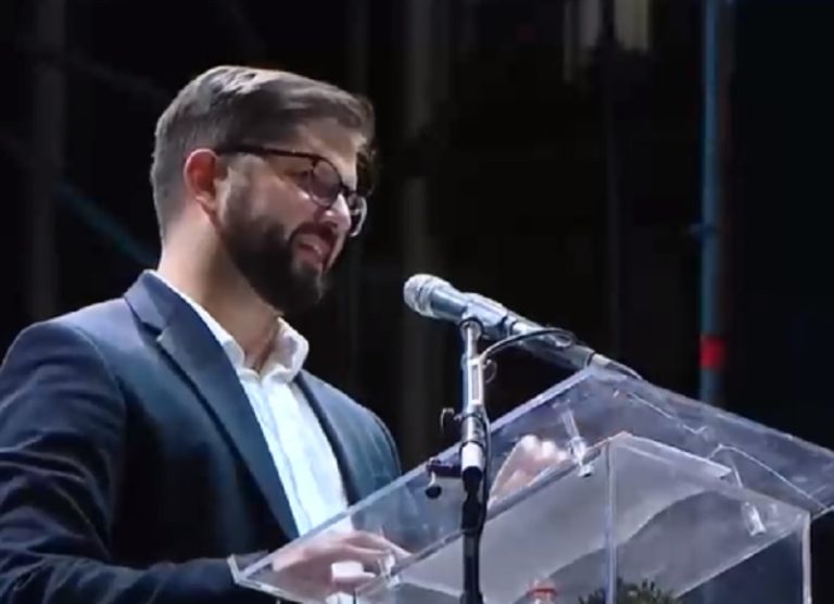 Gabriel Boric y problemas en el transporte público durante jornada electoral: 