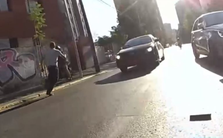 Decretan prisión preventiva para dos hombres que robaron vehículo y luego atropellaron cuatro ciclistas