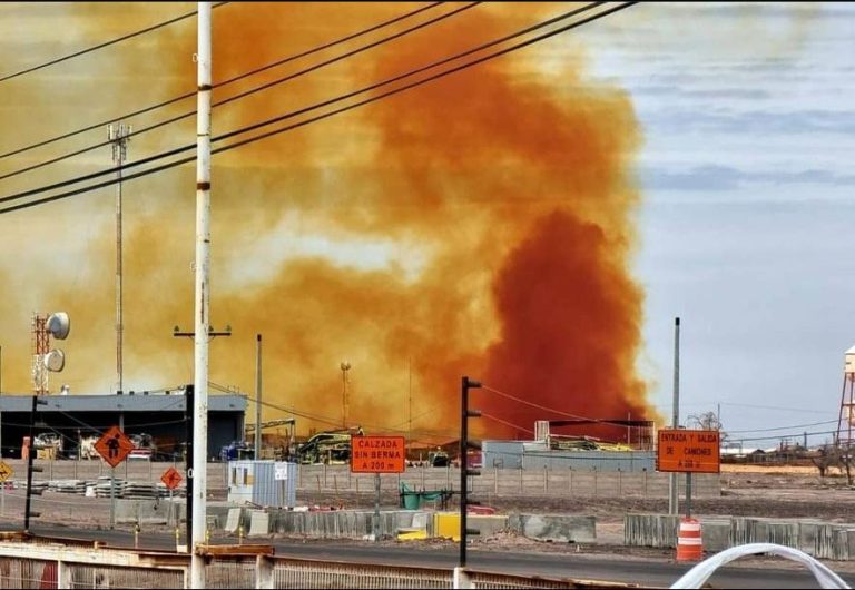 Reportan denso humo amarillo al interior de empresa de explosivos en Calama