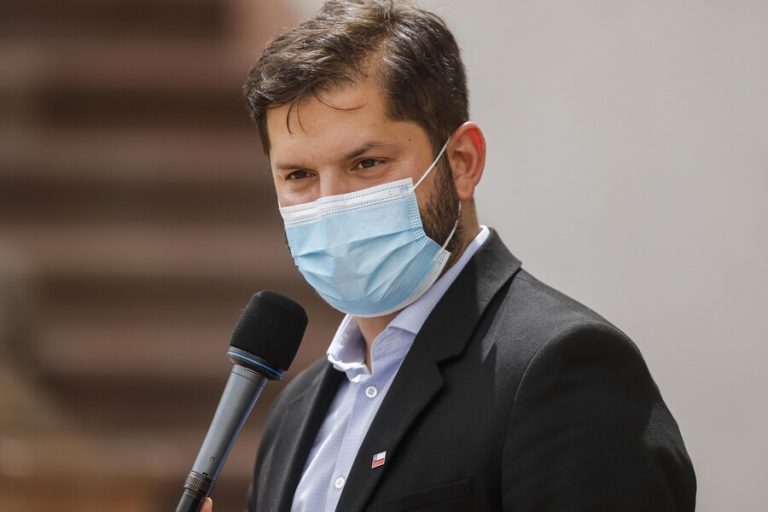 “No debe aceptar ir a la gira”: Así reaccionó la oposición a la invitación del pdte. Piñera a Boric