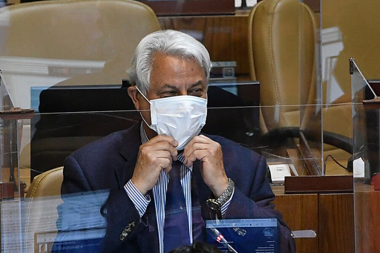 Diputado Naranjo e invitación a Boric a gira internacional: “Creo que el pdte. Piñera se quiso pasar de vivo”