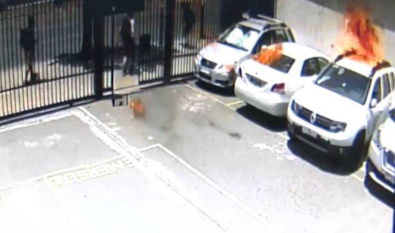 Lanzan bombas molotov a centro de Gendarmería: No descartan vinculación con caso similar