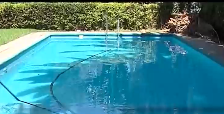 Vecinos prestaron ayuda: Hombre murió ahogado en piscina de su edificio