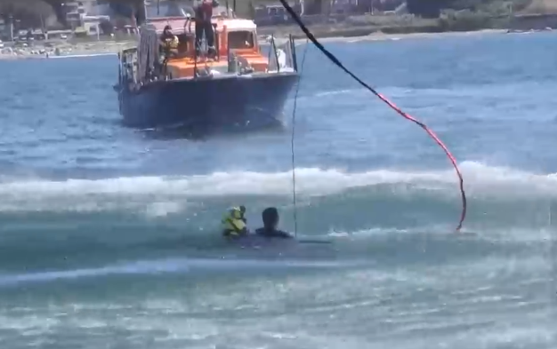 El 2021 cierra con 31 bañistas fallecidos por inmersión en las playas: ¿Cómo se efectúa un rescate?