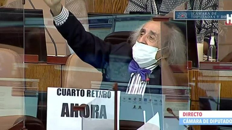“¡Hay que ir a votar!”: El particular discurso de Florcita Motuda por el cuarto retiro del 10%