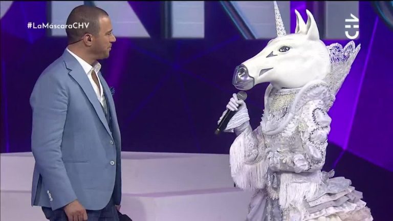 “Yo me caso al tiro”: ¿Unicornio está seduciendo a Julián?