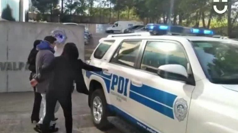 La habría empujado su pareja: Mujer se encuentra en estado crítico tras caer desde el sexto piso de un edificio en Viña del Mar