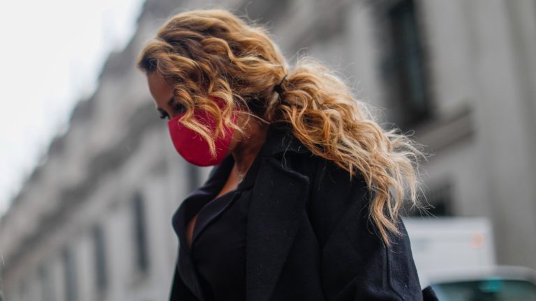 Al menos $21 mil millones: Alcalde de Maipú presenta querella criminal contra Cathy Barriga por presunto fraude al fisco