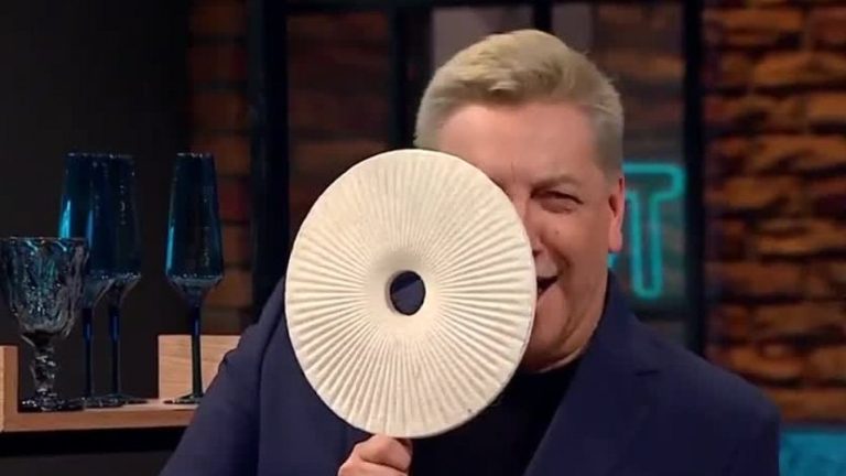 ¿Julio César estuvo con dos amigas de Rocío Marengo a la vez? La revelación de la modelo hizo que el animador quisiera esconderse de vergüenza