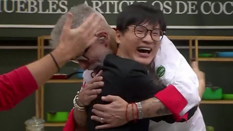 ¡Yuhui encontró a su papá y es millonario! Carlos Díaz le dio la noticia en medio de la competencia