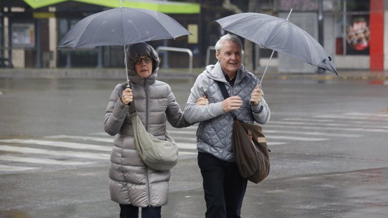 Fin de semana: Pronostican chubascos, tormentas eléctricas y temperaturas a la baja