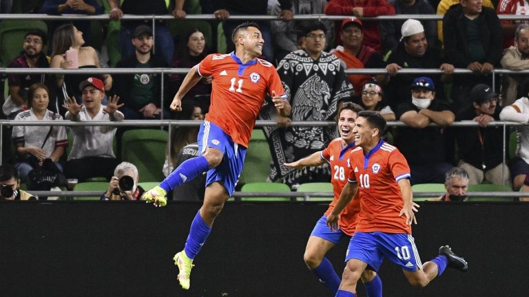 La formación que usaría Lasarte para el choque de la Roja ante El Salvador en EE.UU.