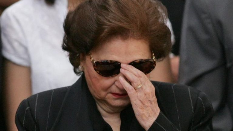 Alejandra Matus sobre funeral privado de Lucía Hiriart: 