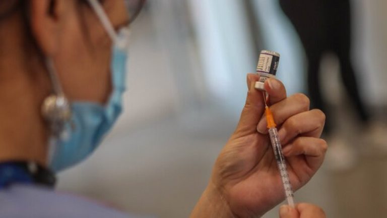 Preocupante alza de contagios: Minsal confirmó 133 casos de variante ómicron en Chile