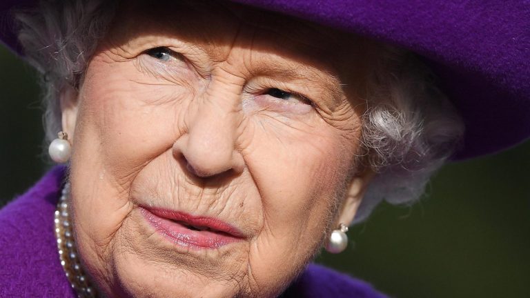 El emotivo mensaje de la reina Isabel en la primera Navidad sin el príncipe Felipe