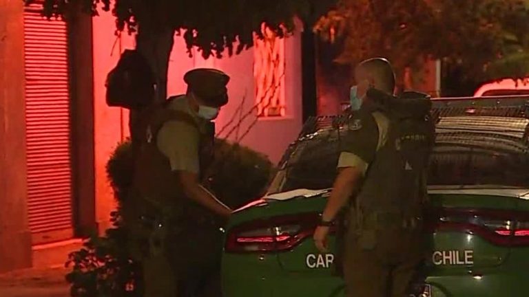 Riña mortal: Persona falleció al interior de un cité tras ser partícipe de una pelea en Estación Central