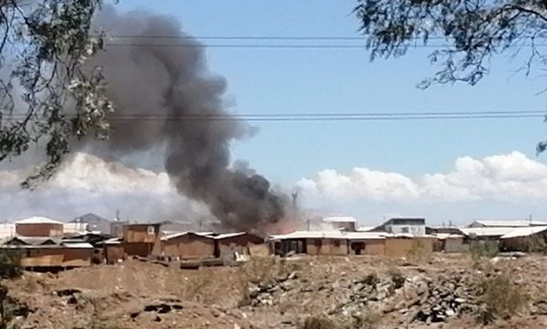 Cerrillos: Incendio afecta a la Toma Nuevo Amanecer