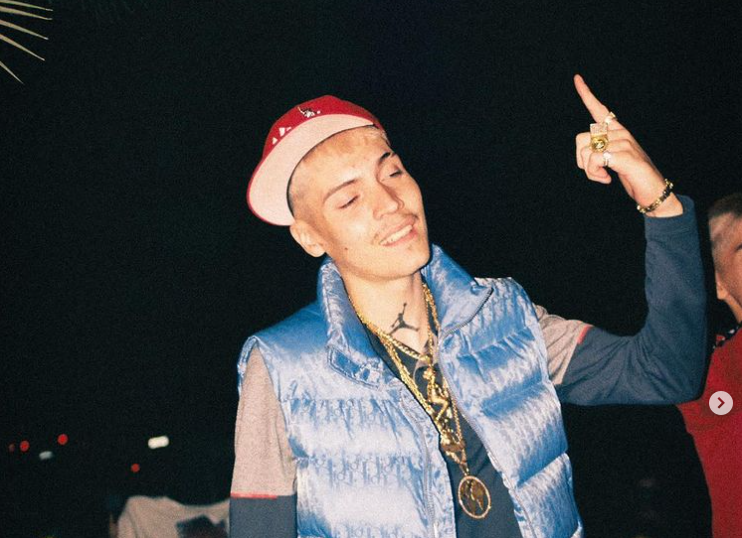 “Tengan cuidado”: Marcianeke advierte que están usando su identidad por WhatsApp