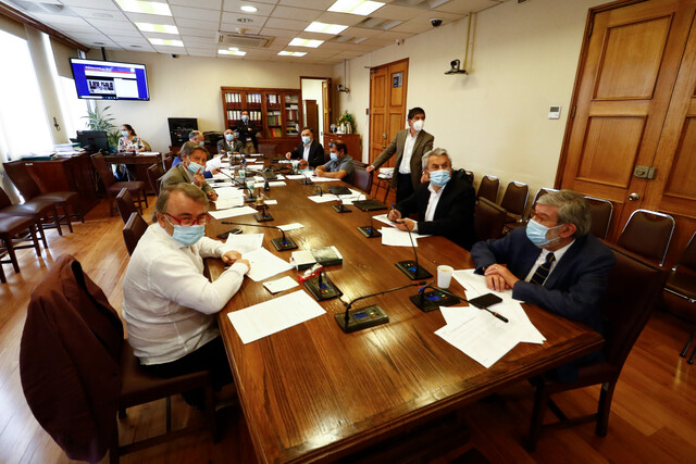 Aprueban indicación que permite impuesto al patrimonio de los “súper ricos” para financiar PGU