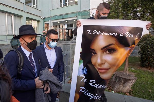 En España: Cirujano chileno enfrenta a la justicia por muerte de paciente tras liposucción