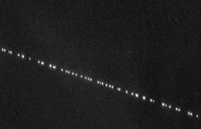 “No es un #OVNI”: ¿Cómo puedo seguir el recorrido de satélites Starlink en Chile?