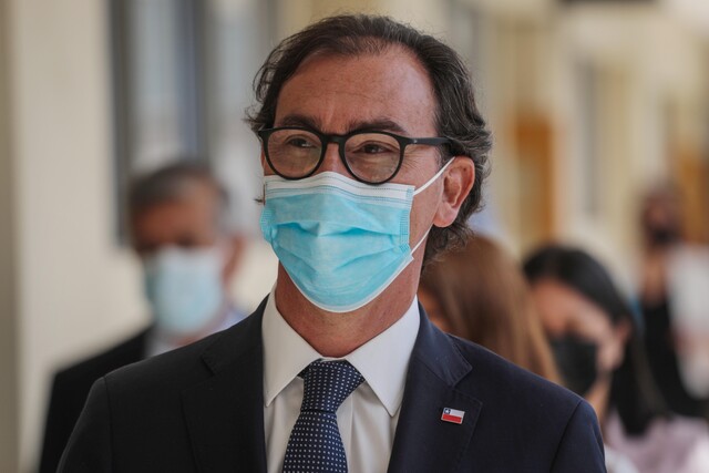 Ministro Figueroa confirmó fecha para el retorno obligatorio a clases presenciales