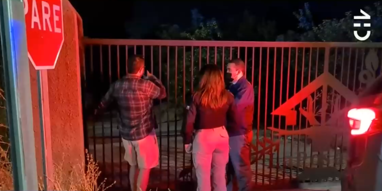 Hallan cuerpo sin vida de mujer en maletero de un auto: Presunto femicida se suicidó en carretera