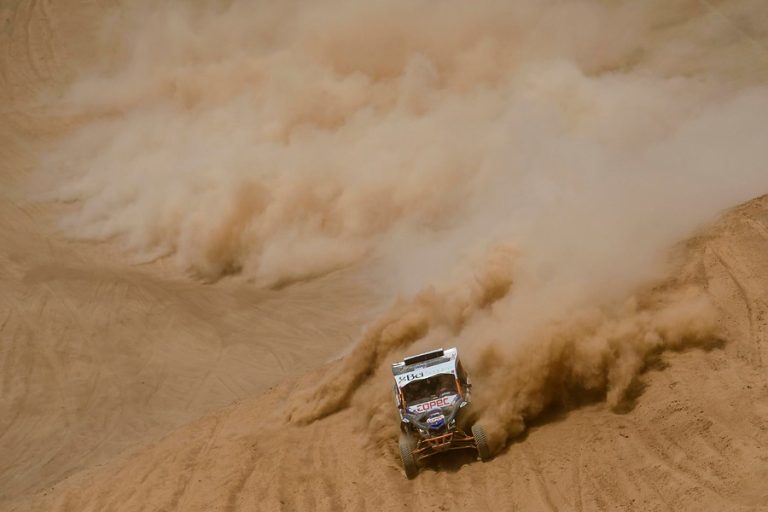 ¡Agranda su leyenda! Chaleco López hace historia y obtiene su tercer Rally Dakar