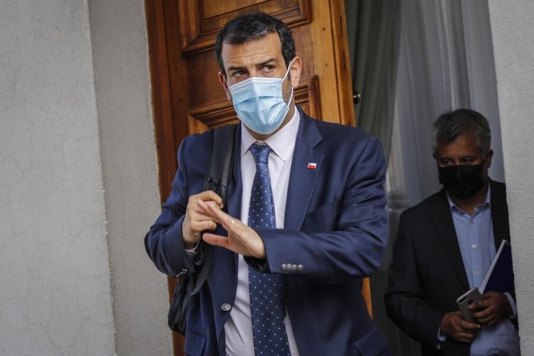 Ministro Delgado refuerza postura del gobierno por proyecto de indulto: 