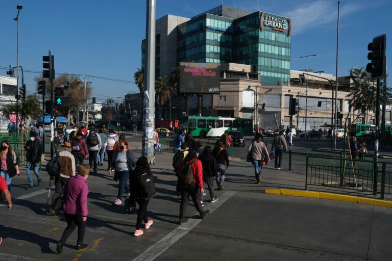 Región Metropolitana vuelve a fase 3: Estos son los cambios que rigen en el Paso a Paso desde este miércoles