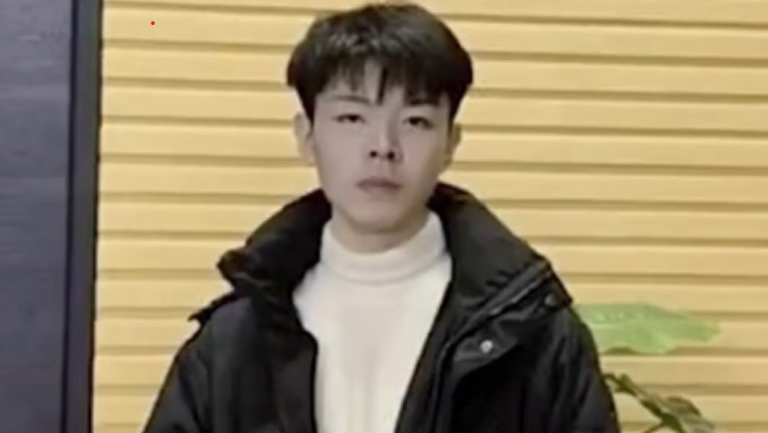 Adolescente que fue vendido al nacer encontró a sus padres biológicos, pero ellos lo rechazaron