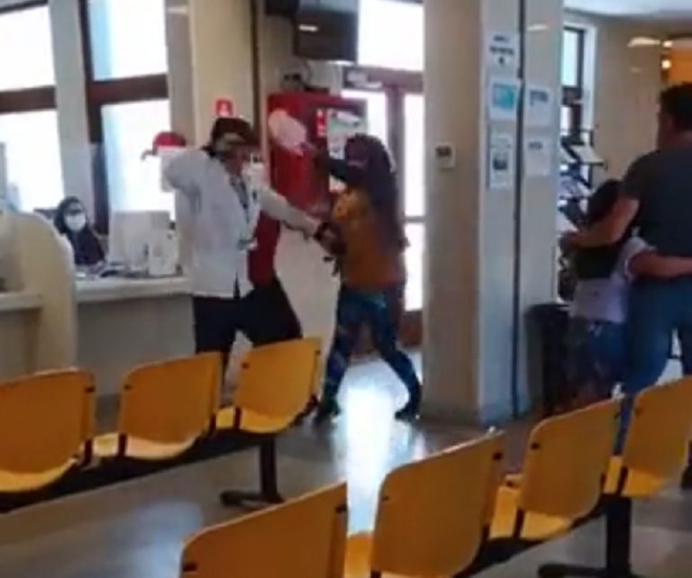 [VIDEO] Mujer agredió a médico dentro de Cesfam en la provincia de Concepción