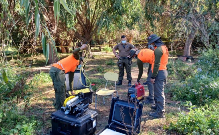 Búsqueda de colectivero llega a Laguna Sausalito tras hallazgo de mascarillas con restos orgánicos