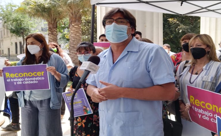 Daniel Jadue presentó iniciativa de norma para valorar y remunerar el trabajo doméstico y de cuidados