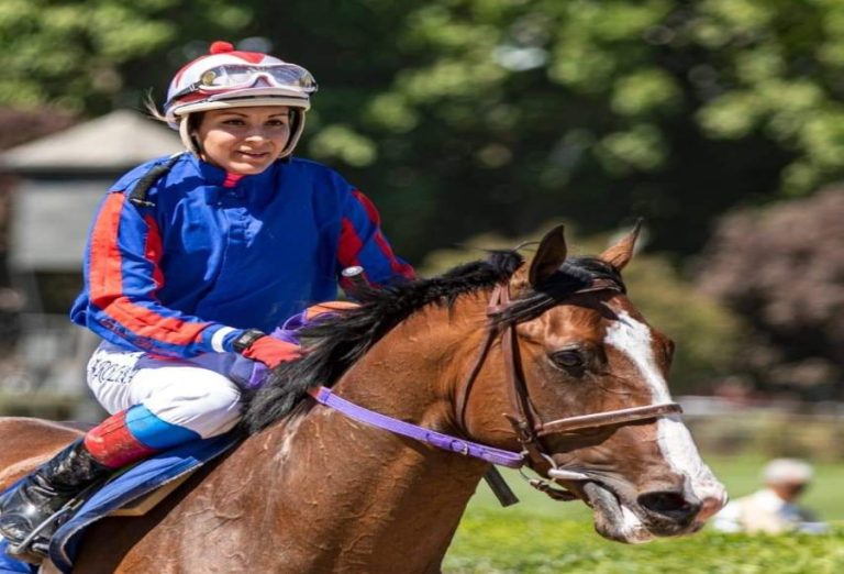 Club Hípico: La brutal caída de la jocketta Lesly González que la dejó con un TEC abierto