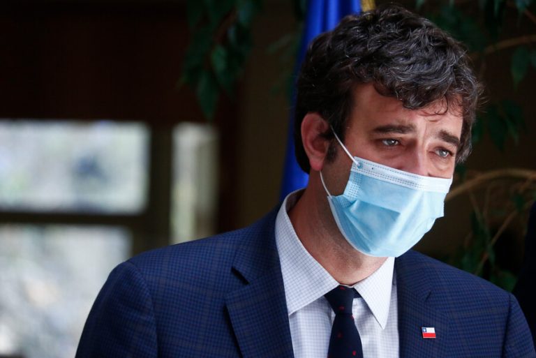 Ministro Ossa asegura que tiene 