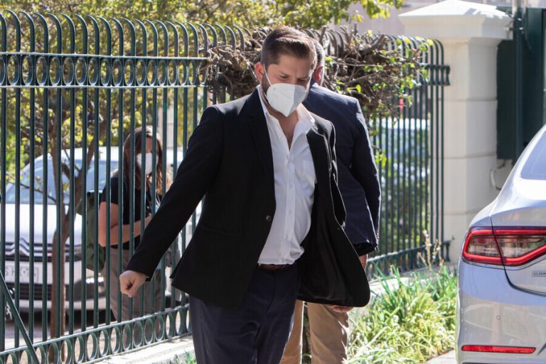 Boric califica de inaceptable agresión a carabineros en Iquique: “El tema de la seguridad es prioritario”