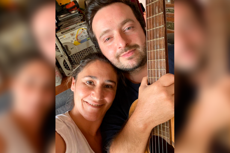 Toto Acuña conmueve las redes sociales con tierna foto de 