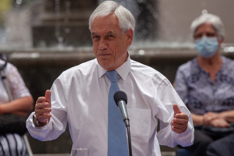 Presidente Piñera citó a Arjona en medio de la promulgación de la PGU: 