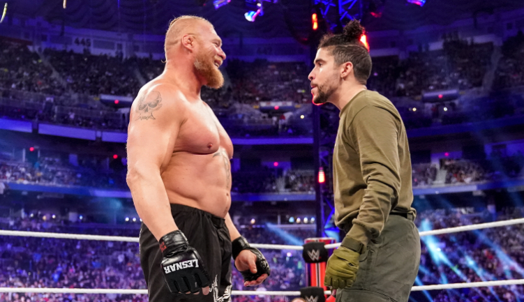[VÍDEO] Bad Bunny la rompe en la Royal Rumble de la WWE junto a Brock Lesnar