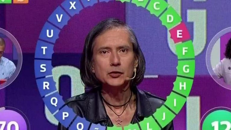 Pasapalabra: Carlos Díaz sorprendió con extensa metralleta en un rosco millonario