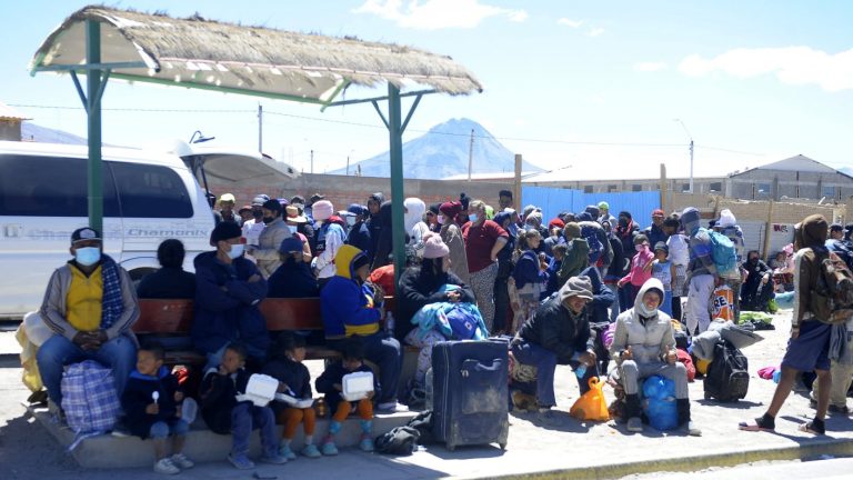 Mauricio Soria, alcalde de Iquique: “En el norte la gente entra y sale de Chile como quiere; no se les pide ni el carnet”