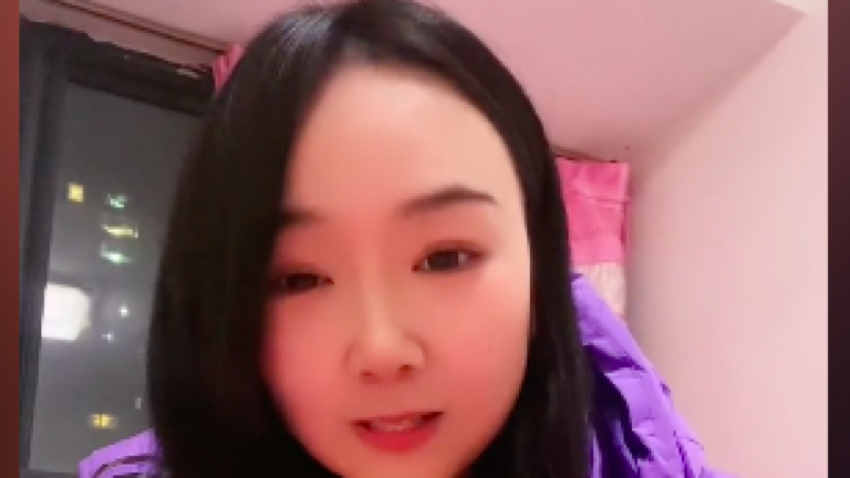 ¡De película! Mujer se quedó encerrada con su cita a ciegas por confinamiento