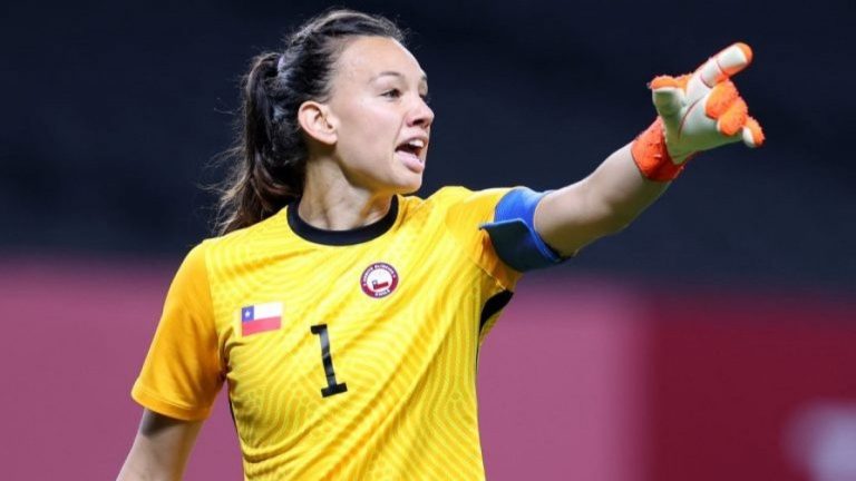 ¡Sigue triunfando! Tiane Endler es elegida la mejor portera del mundo en los premios The Best